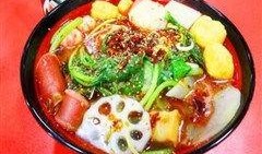 白城麻辣烫爆料视频播放,一视频播放量破百万，揭秘地道美食魅力